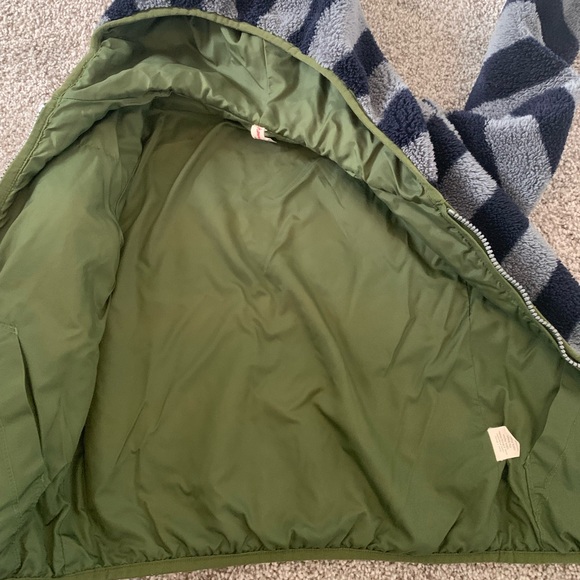 Hanna Andersson 100 Reversible Green Gray Blue Fuzzy Coat Jacket - Picture 10 of 10